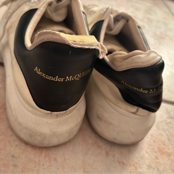 Alexander Mcqueen Oversized sneakers Leather LOW top shoes wedge bottom flats - Picture 1 of 8